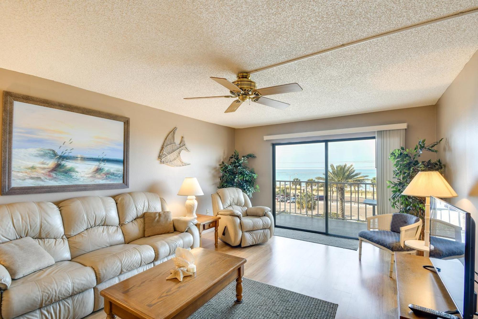 Coastal Condo With Balcony Walk To Madeira Beach! St. Pete Beach Bagian luar foto